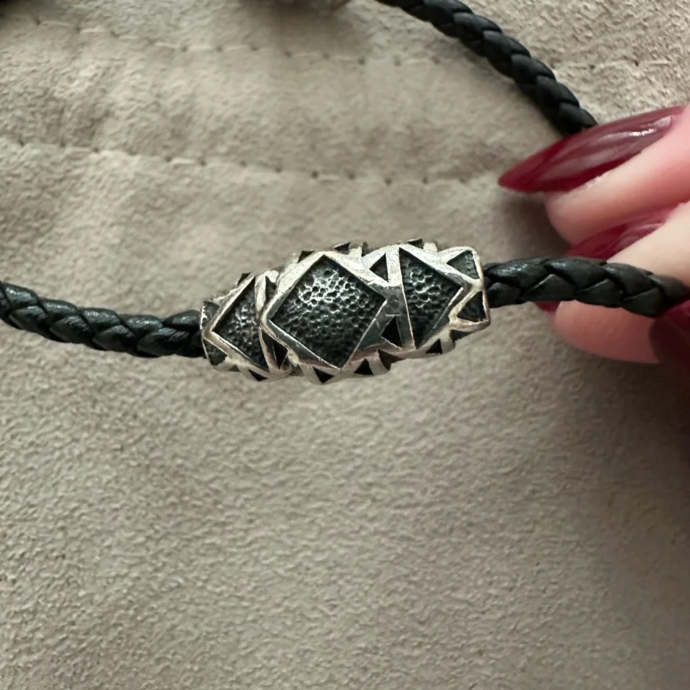 Authentic EUC Small Men’s David Yurman Black and Silver Cable Bracelet - Picture 3 of 7